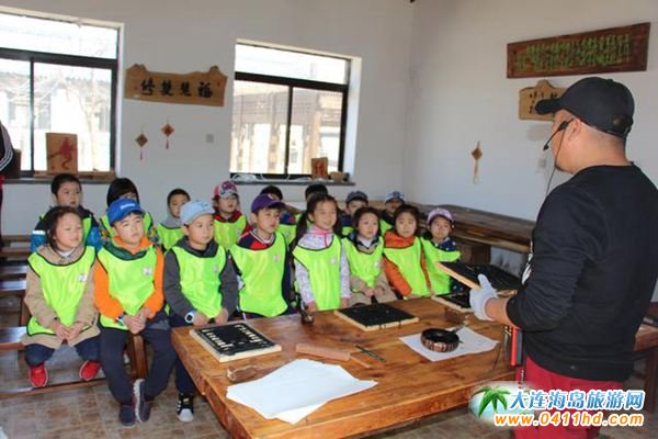 ���B����